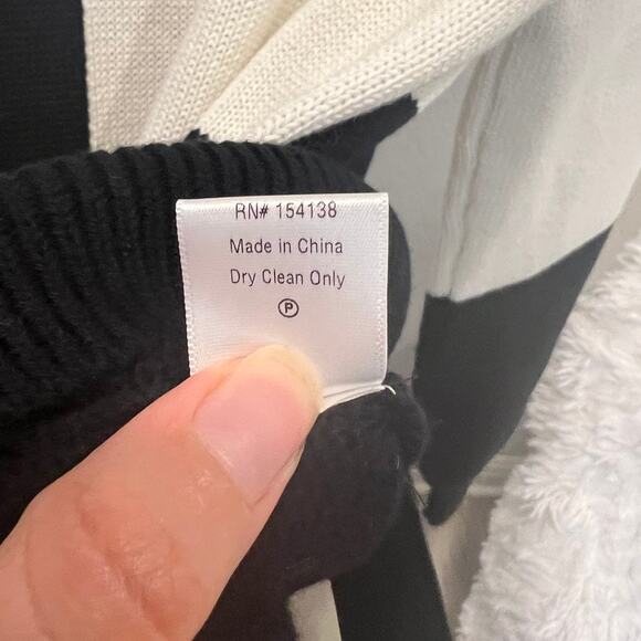 NWOT Staud Tic Tac Toe Black & White XO Checkered Crewneck Sweater Large - Picture 10 of 11